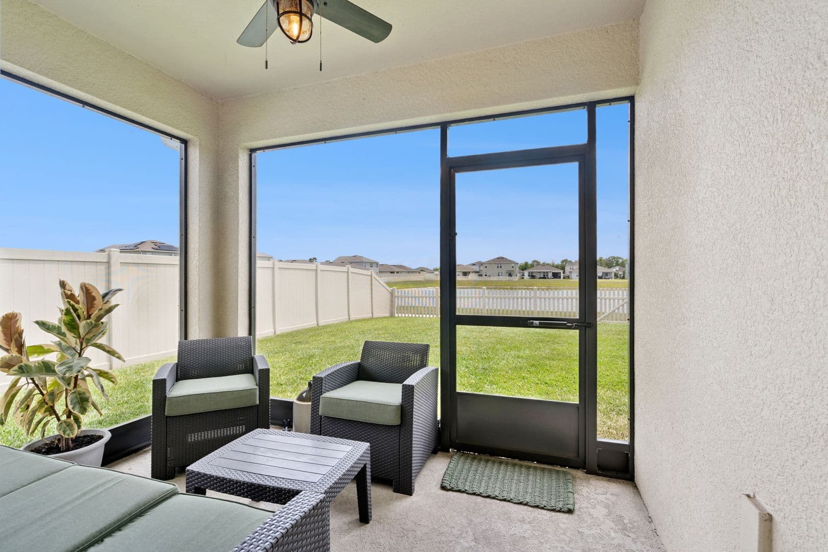 Saint Cloud House: 5634 Winona Dr