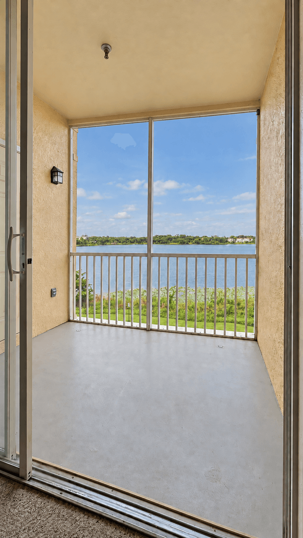 Maitland Condo: 1440 Lake Shadow Circle