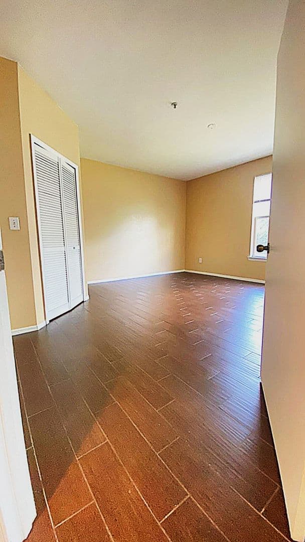 Longwood Condo: 413 Summit Ridge Place