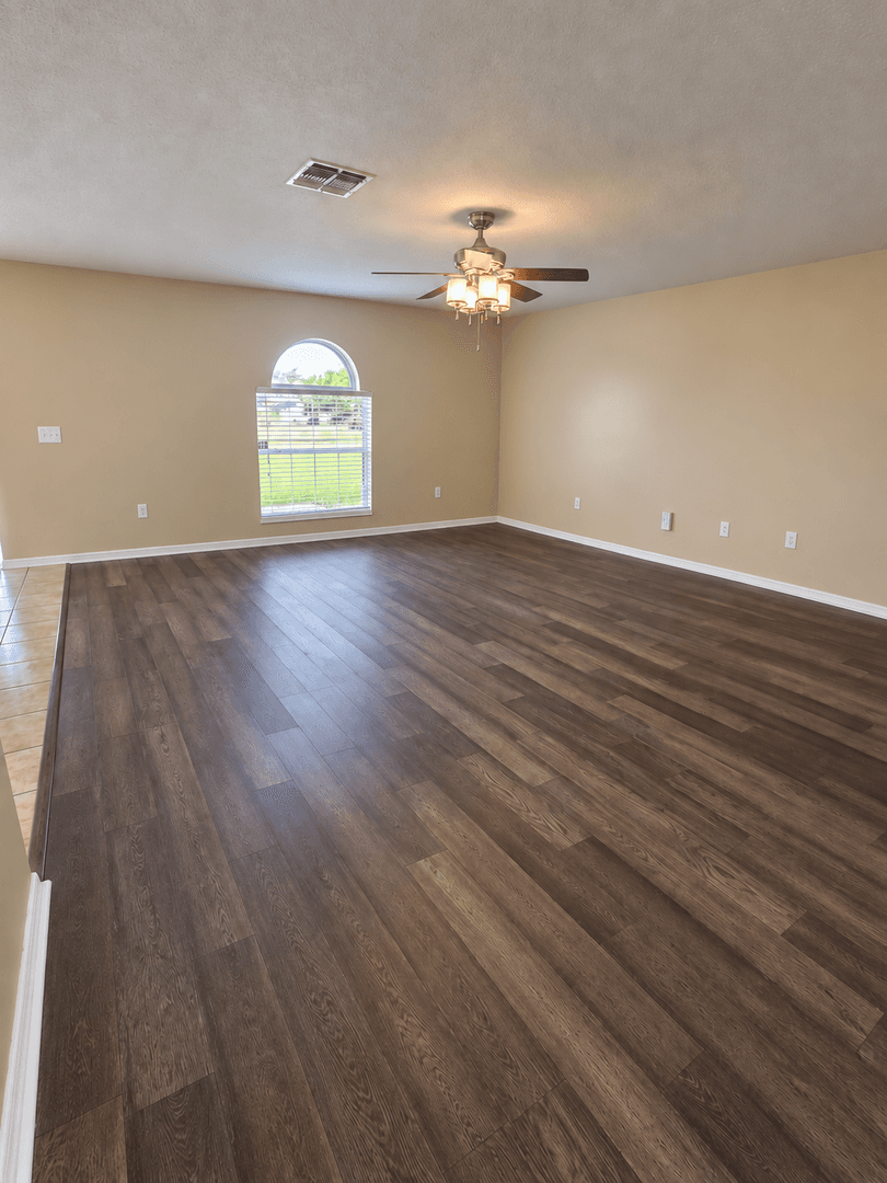Sanford House: 410 Fairfield Drive