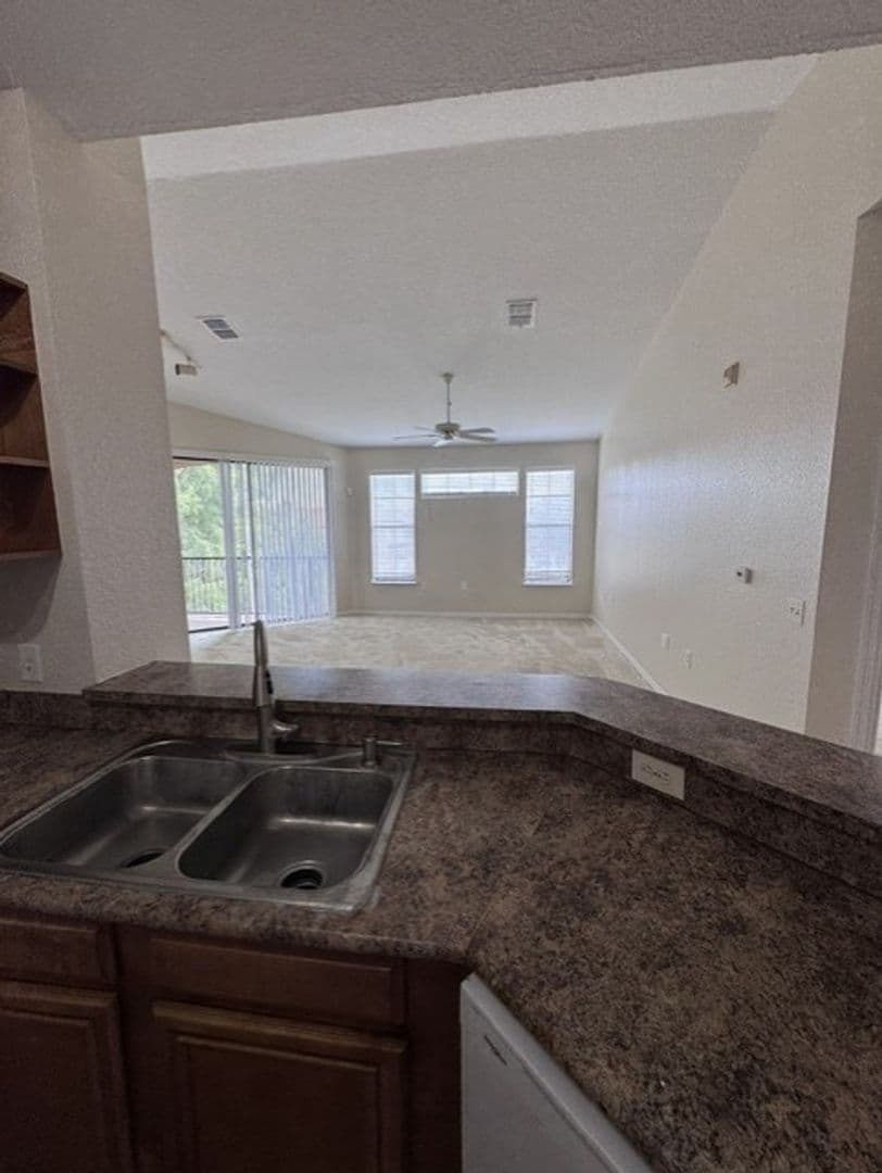 Orlando Condo: 6149 Metrowest Blvd. #302