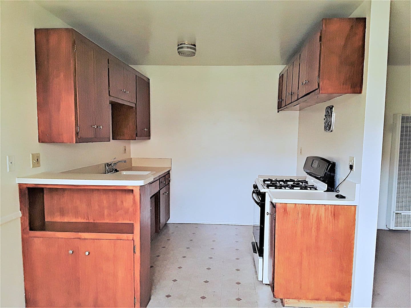 Upland Apartment: 1358 W Arrow Hwy