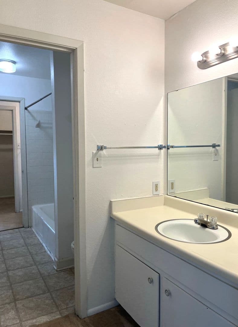 San Antonio Apartment: 11015 Mt Boracho Dr