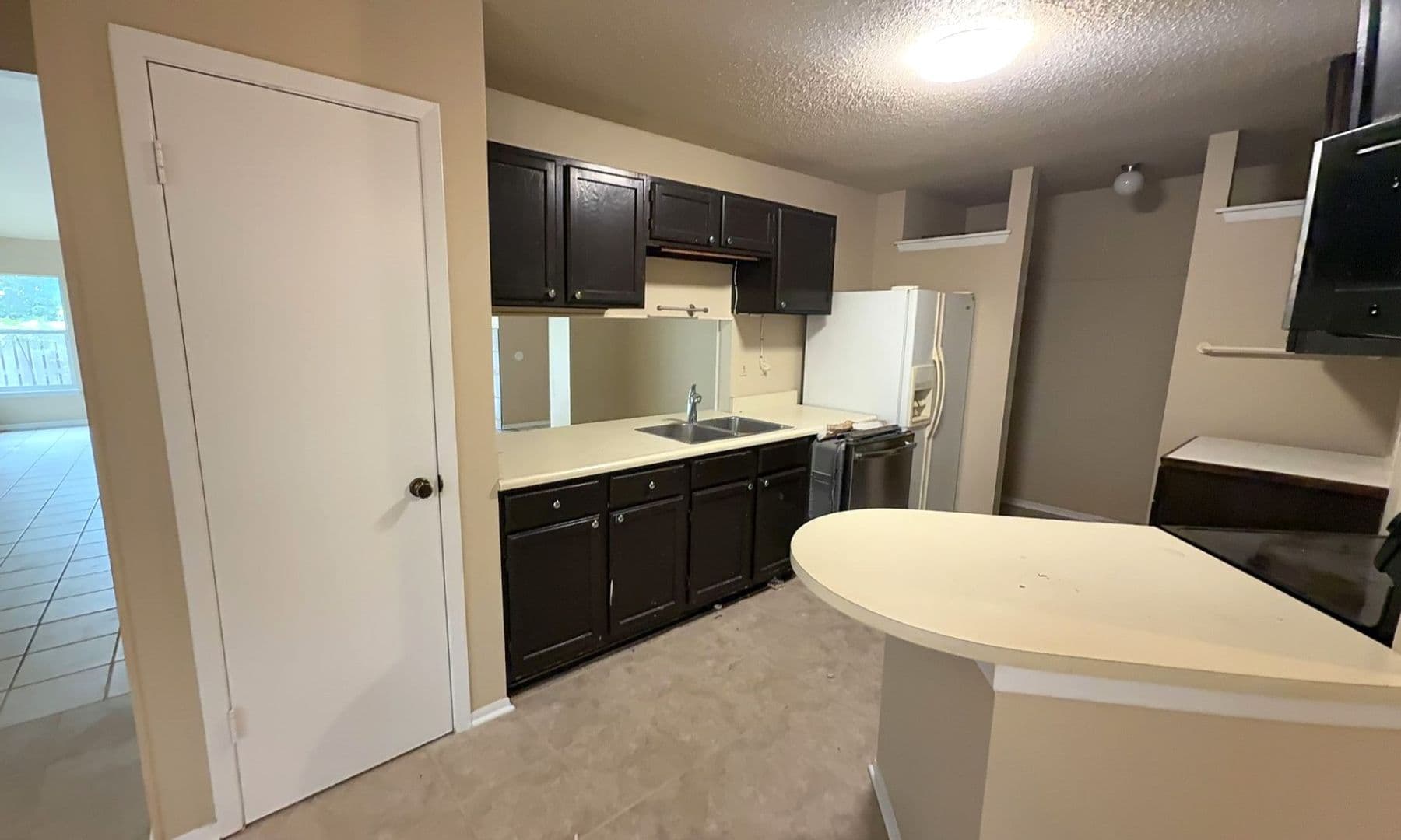 San Antonio House: 6622 Country Field