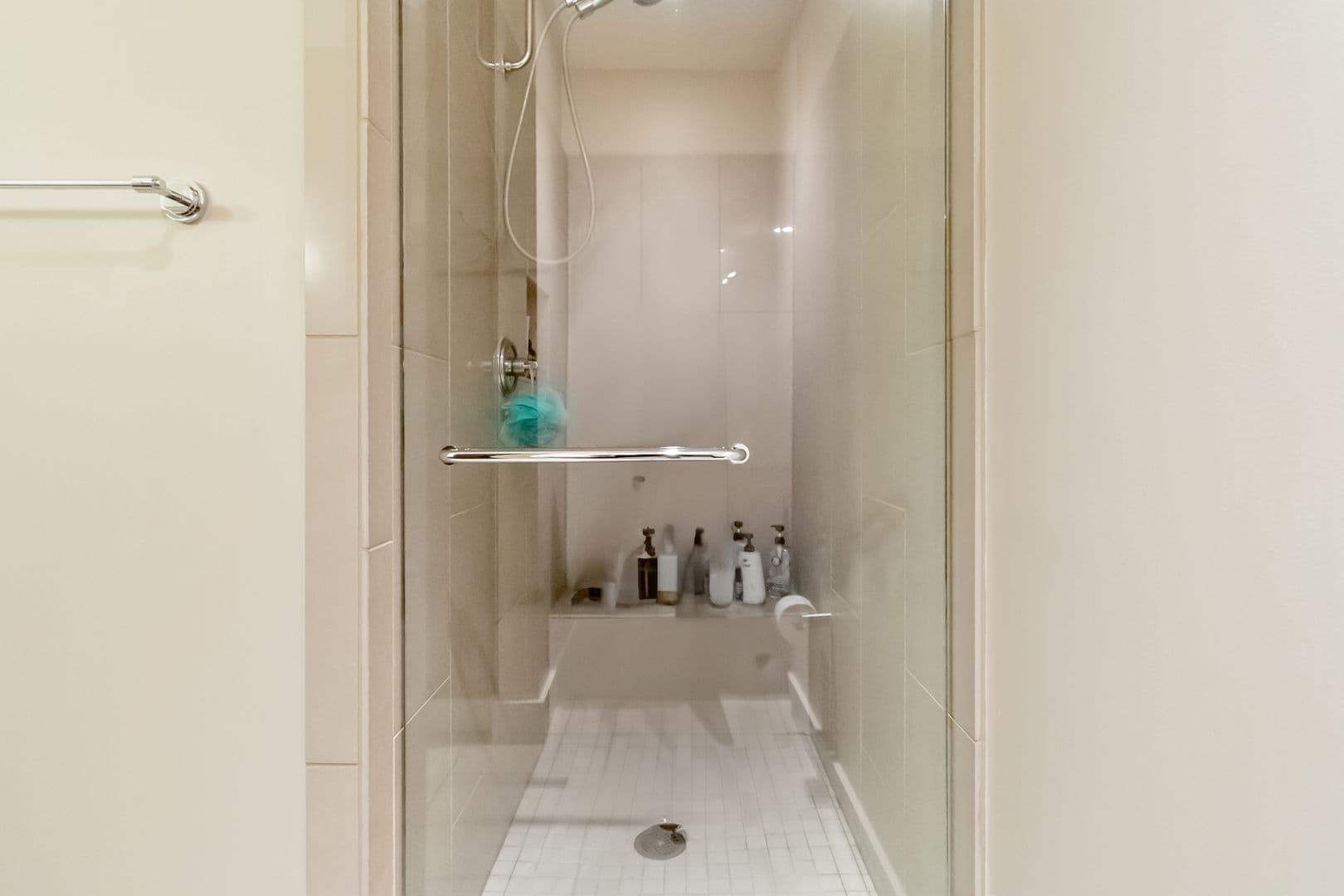 San Antonio House: 610 E Market St #2915