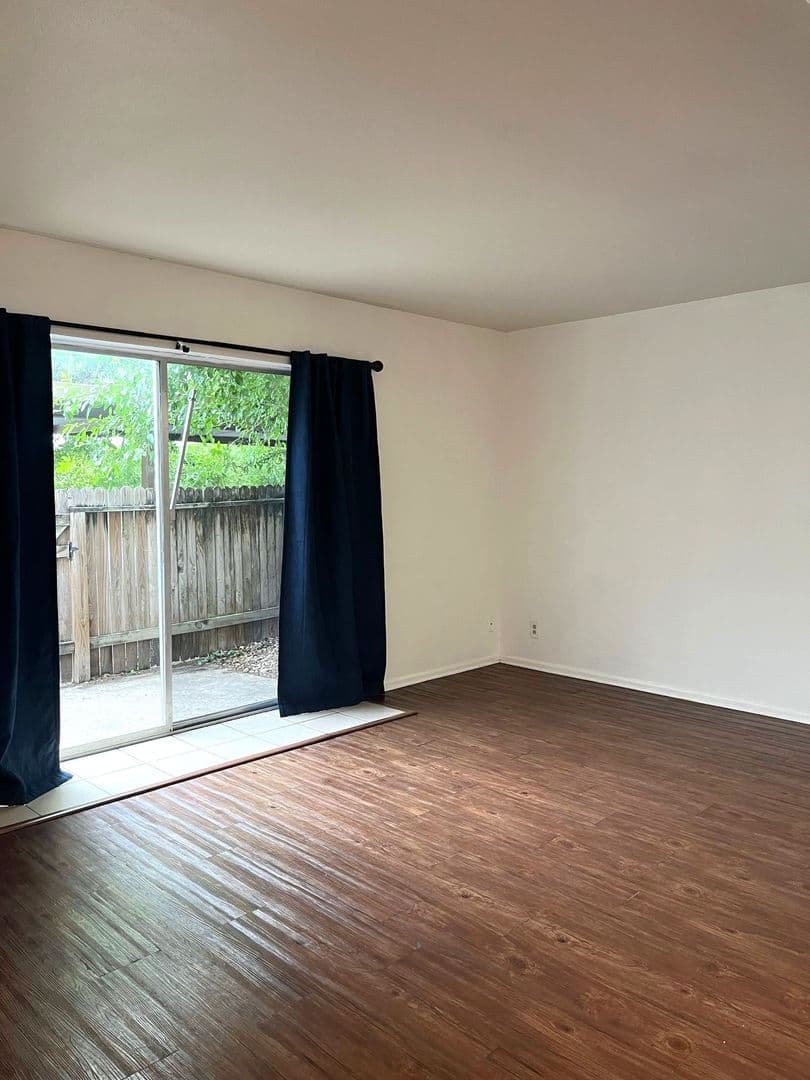 San Antonio Apartment: 11015 Mt Boracho Dr