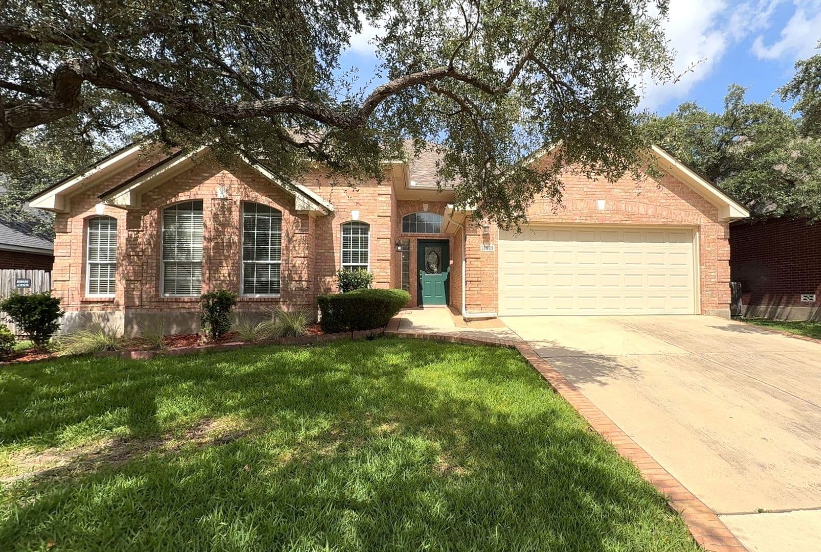 San Antonio House: 13539 Chappel View