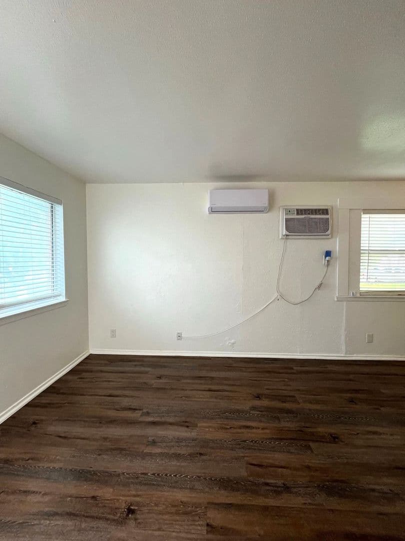 San Antonio Apartment: 7115 Glen Terrace
