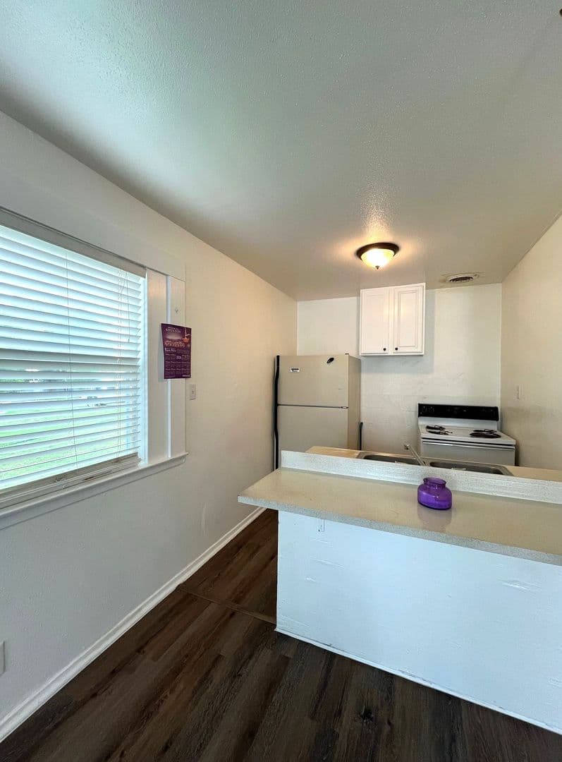 San Antonio Apartment: 7115 Glen Terrace