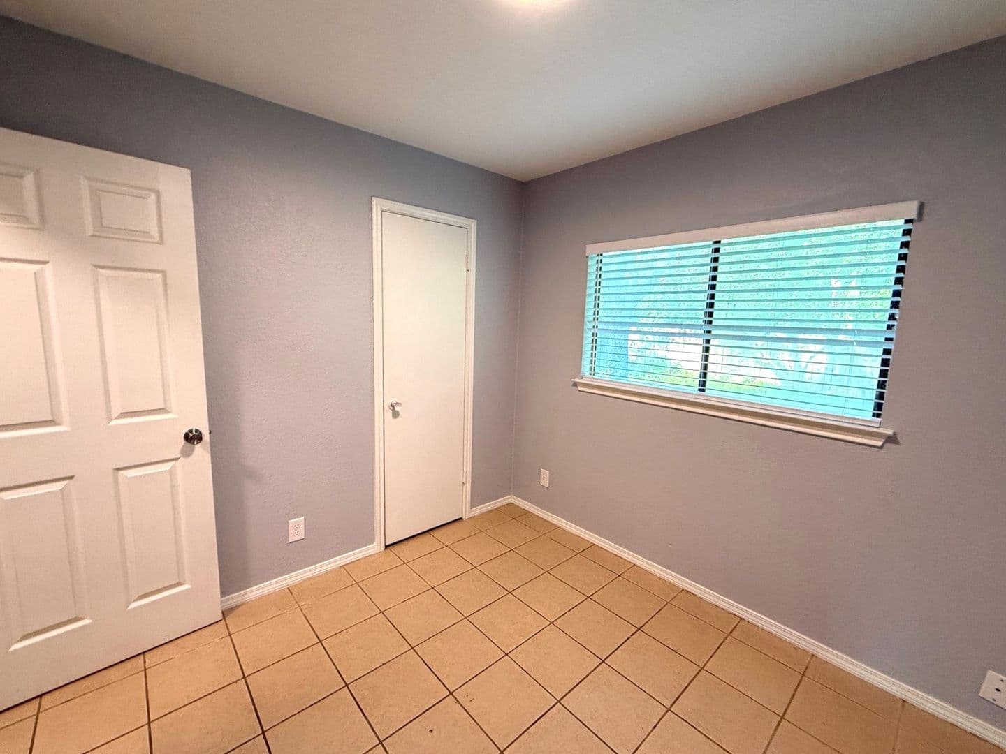 San Antonio House: 6318 Les Harrison