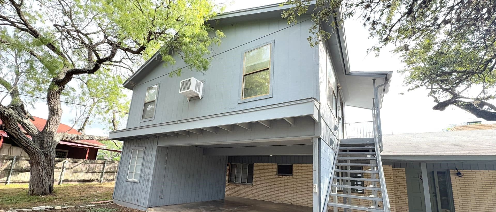 San Antonio Apartment: 3815 Ridgeline