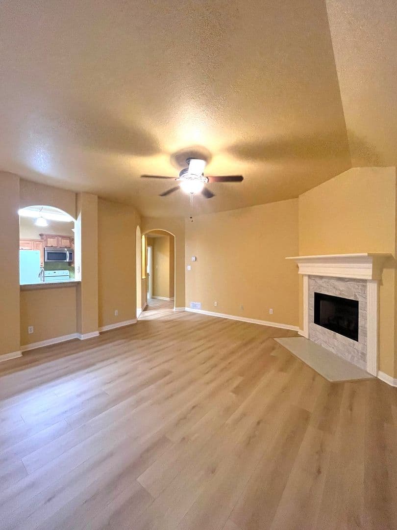 Schertz House: 549 Thurber Dr