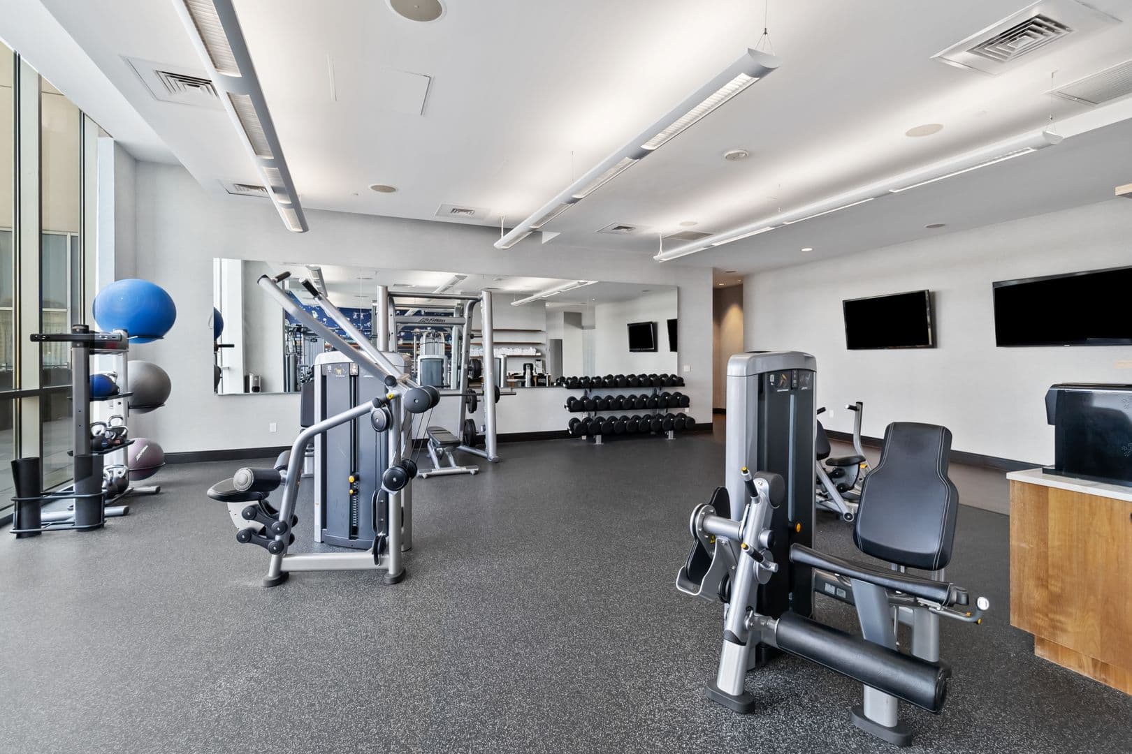 San Antonio House: 610 E Market St #2915
