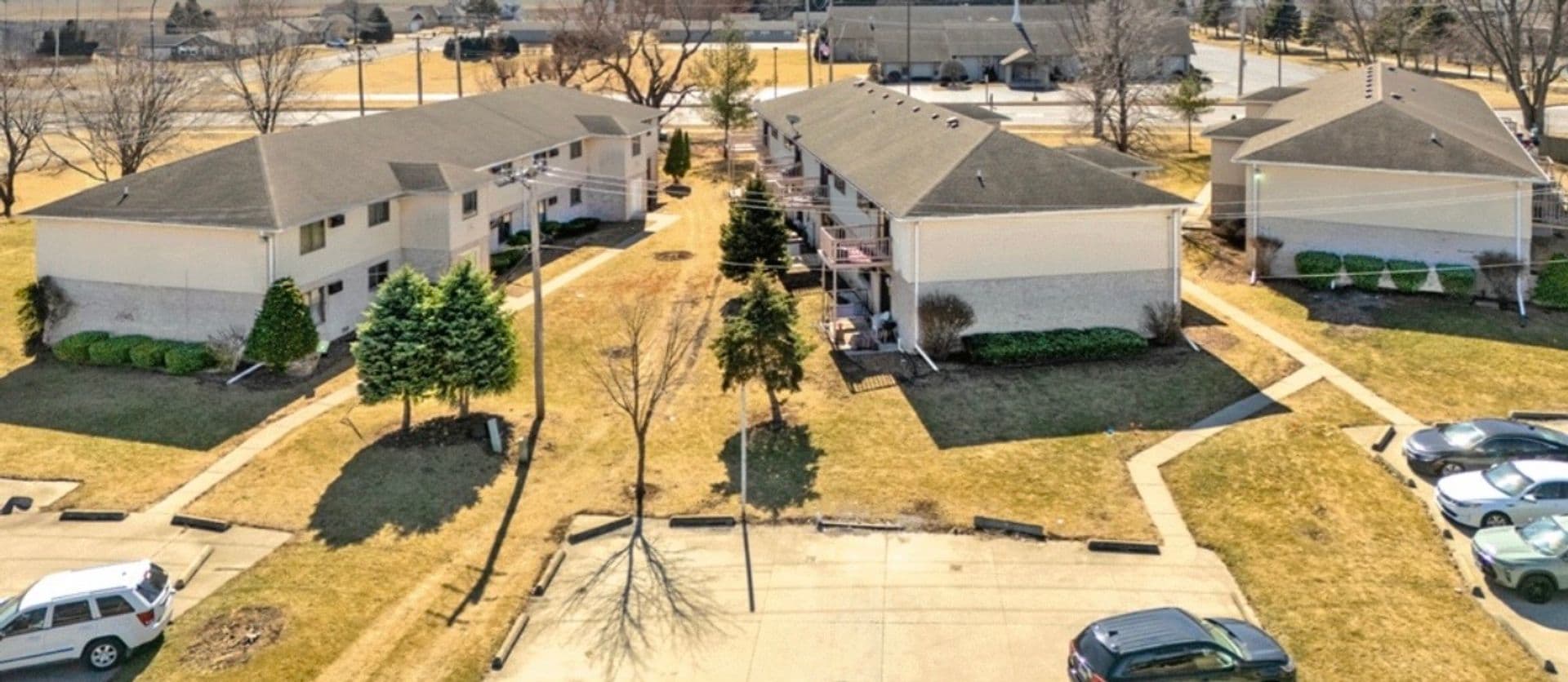 Manteno Apartment: 304 Jay Ray Ct