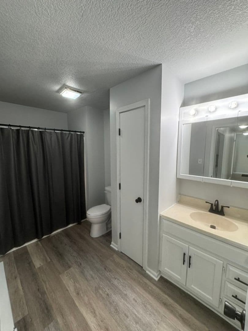 Manteno Apartment: 304 Jay Ray Ct