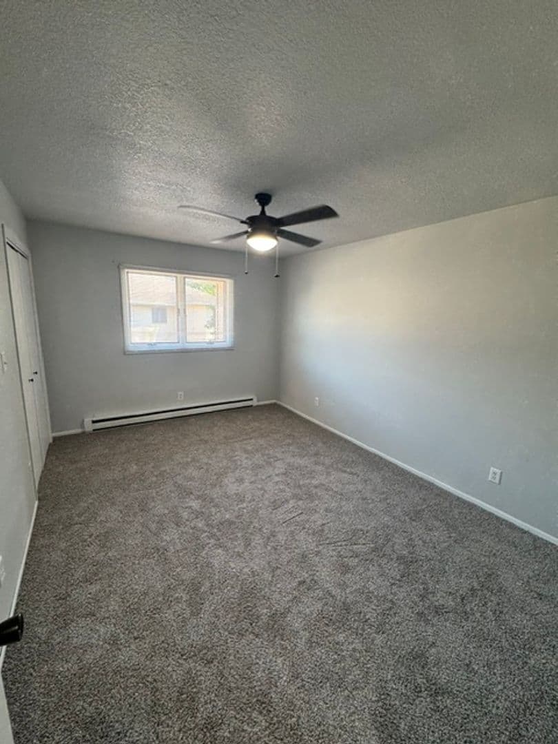 Manteno Apartment: 304 Jay Ray Ct