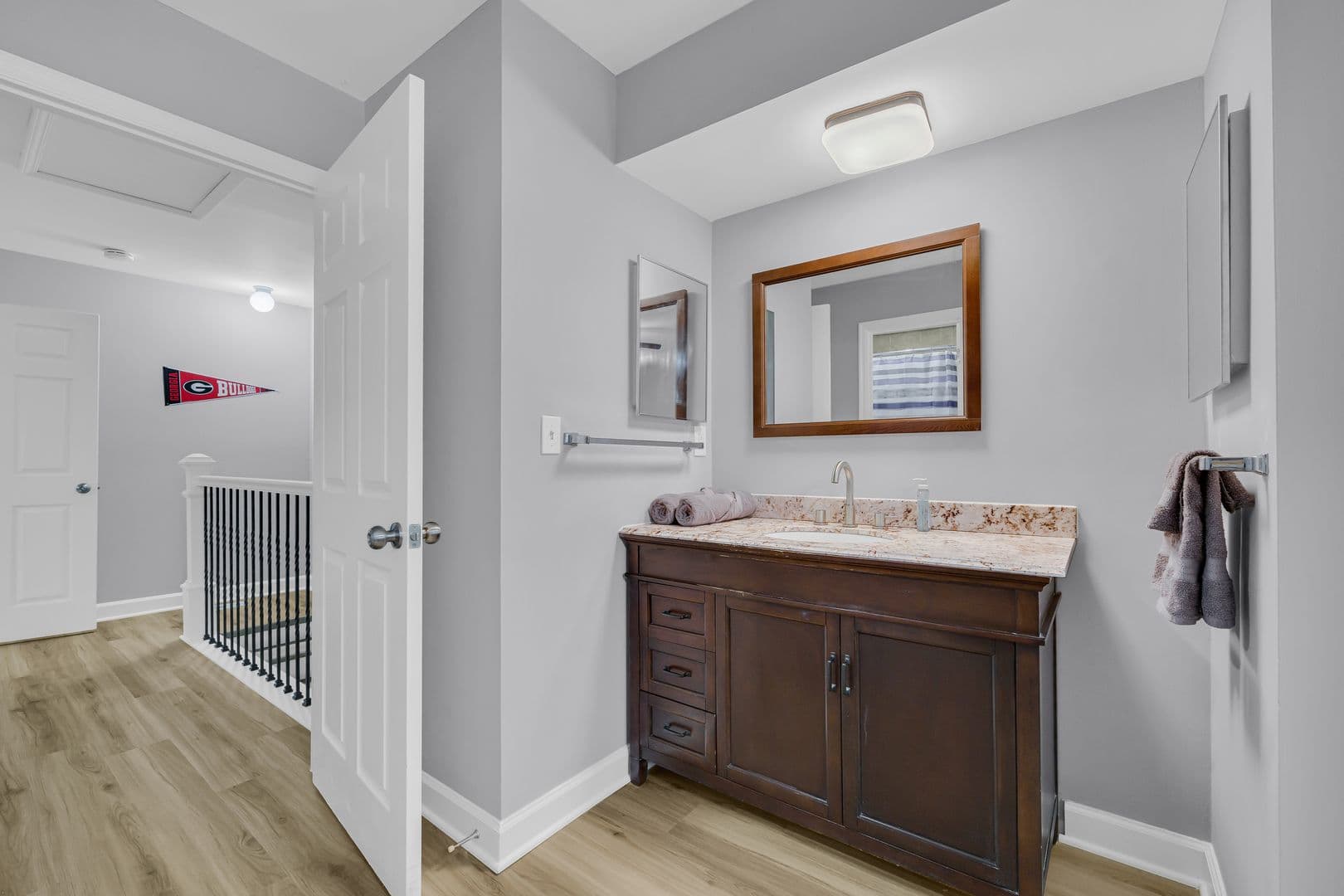 Athens Apartment: 290 Appleby Drive #268