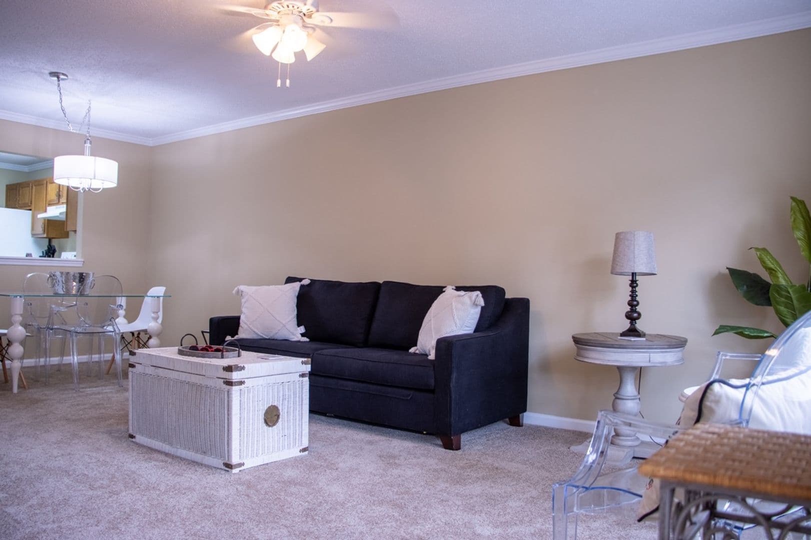 Athens Apartment: 170 Northview Drive #6