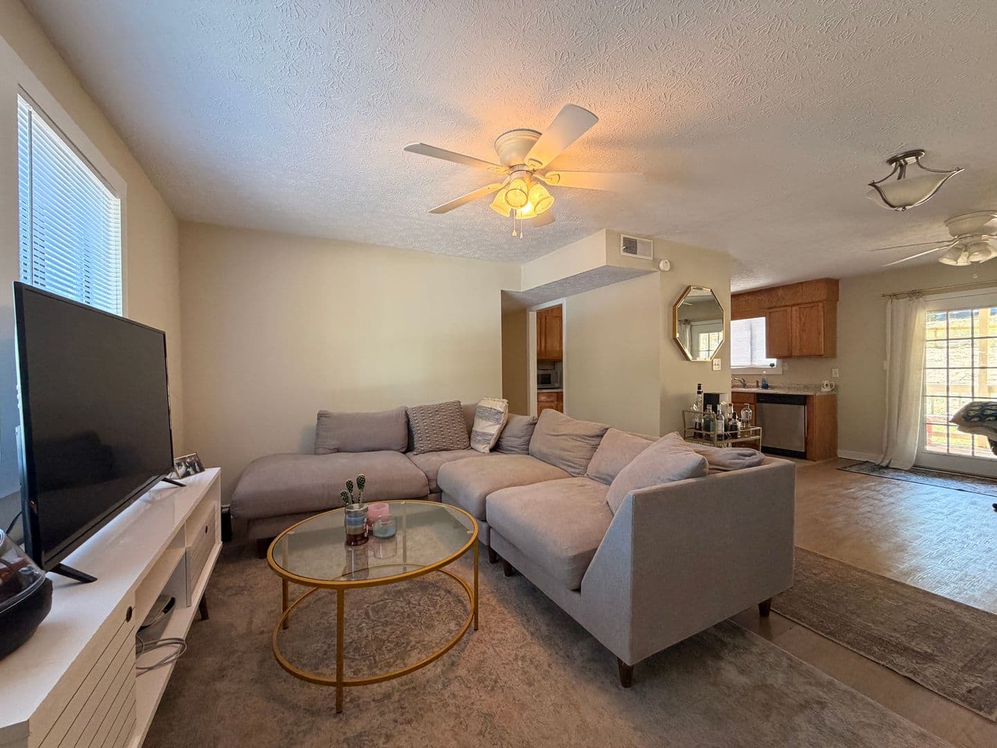 ATHENS Apartment: 102-104 WELCH PLACE