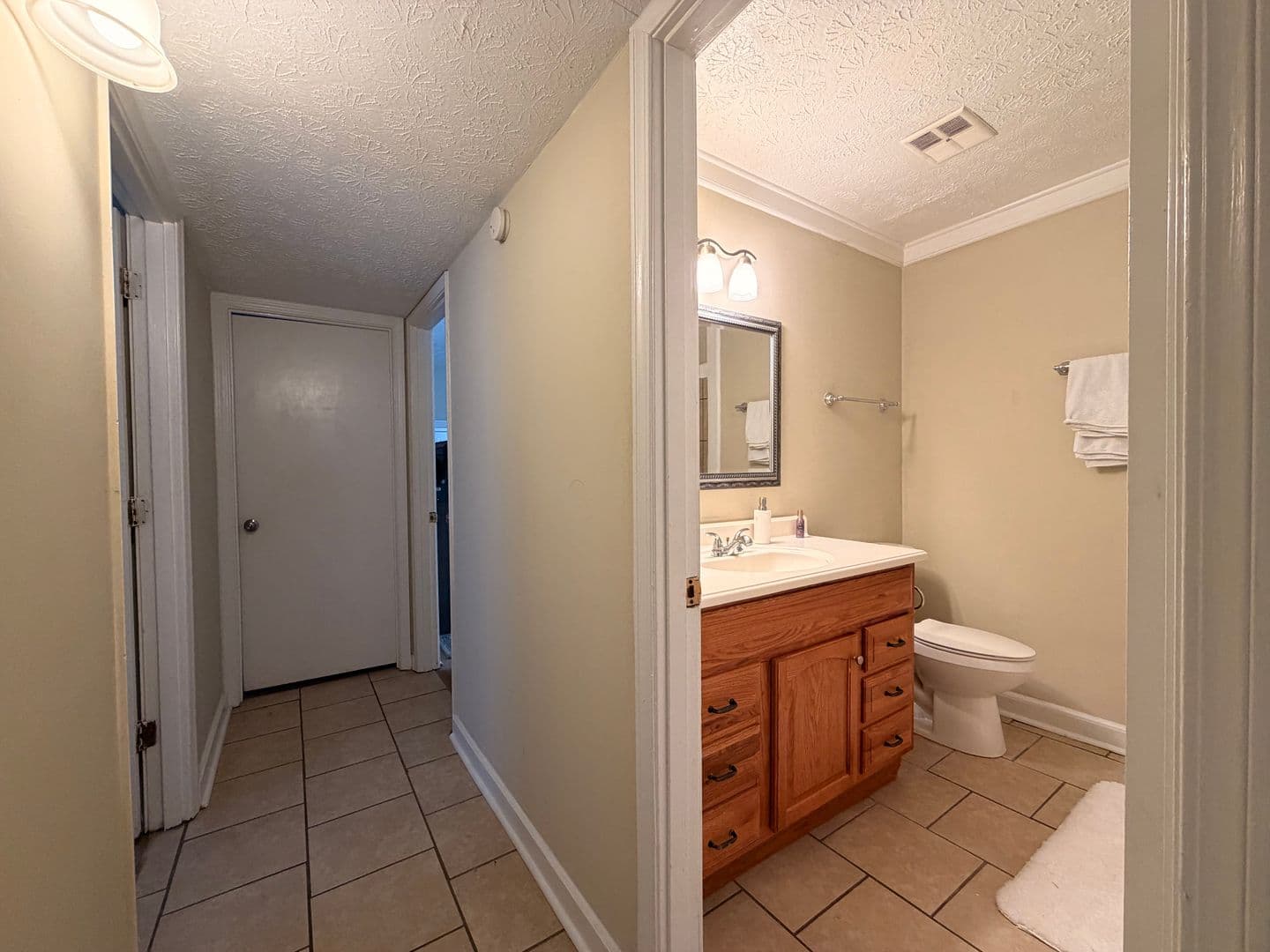 ATHENS Apartment: 102-104 WELCH PLACE