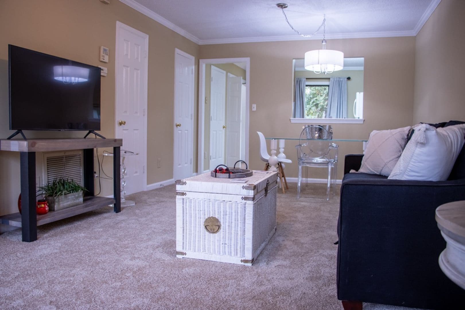Athens Apartment: 170 Northview Drive #6
