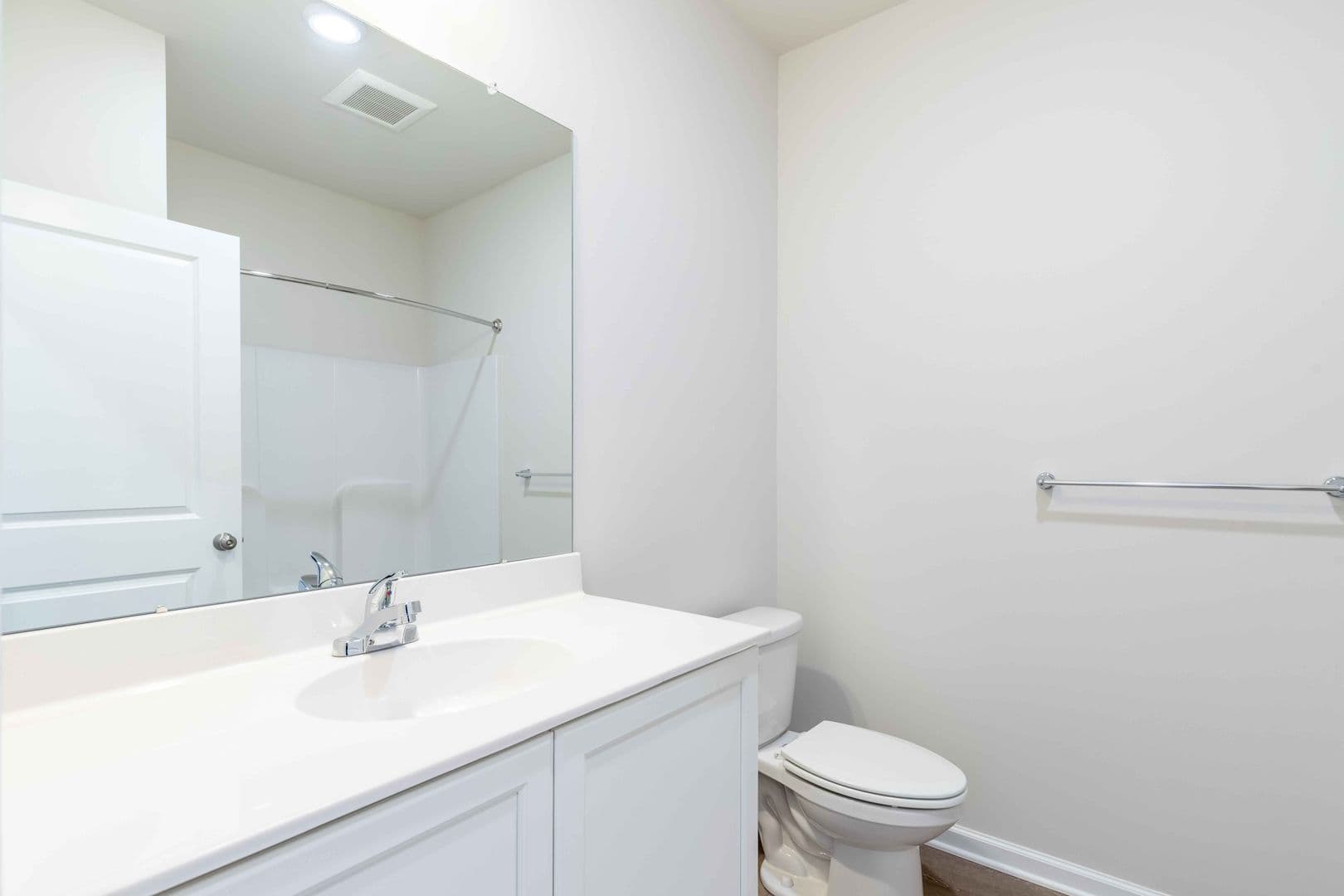 Parkesburg Apartment: 100 Wildflower Lane