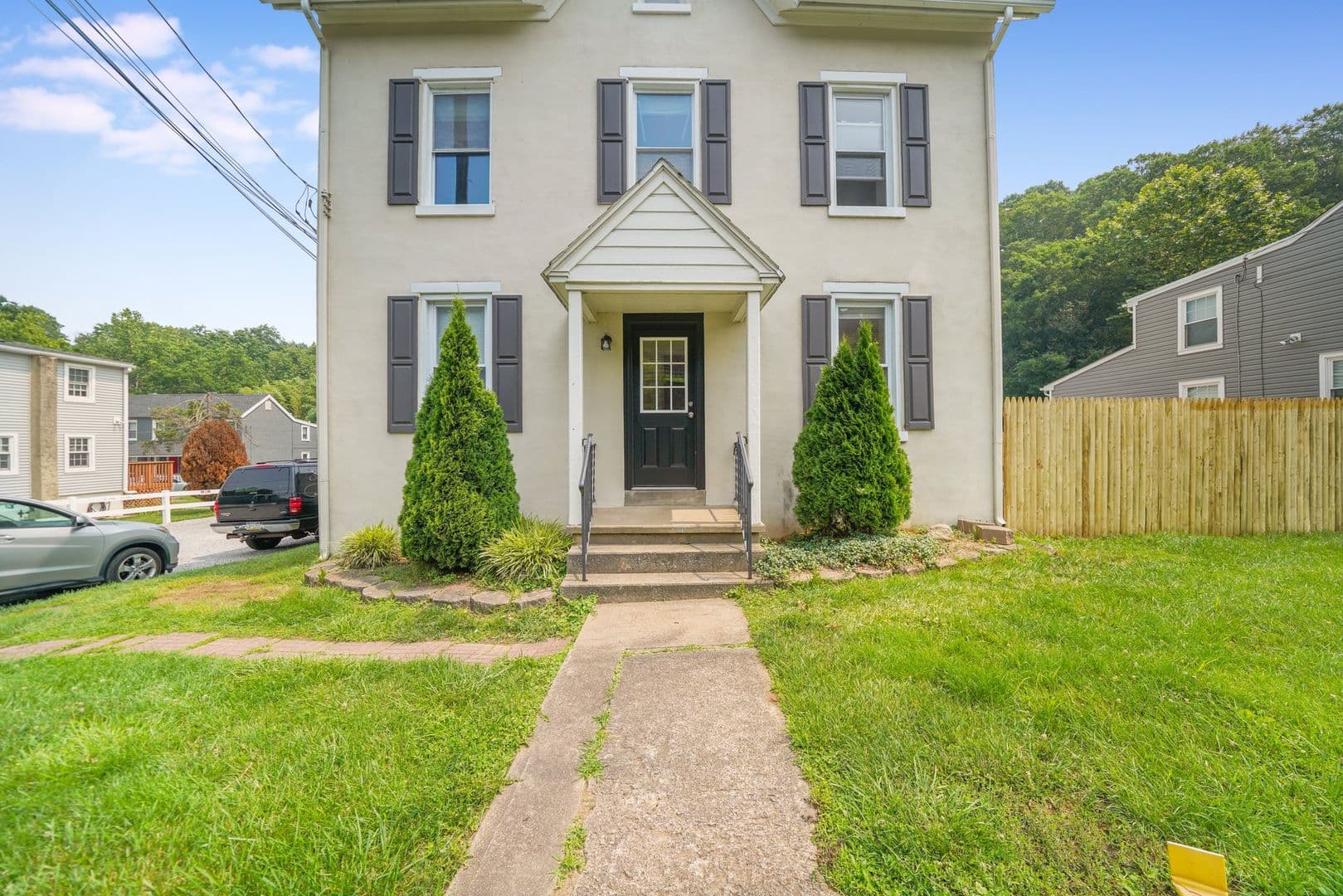West Chester Apartment: 661 W Downingtown Pike
