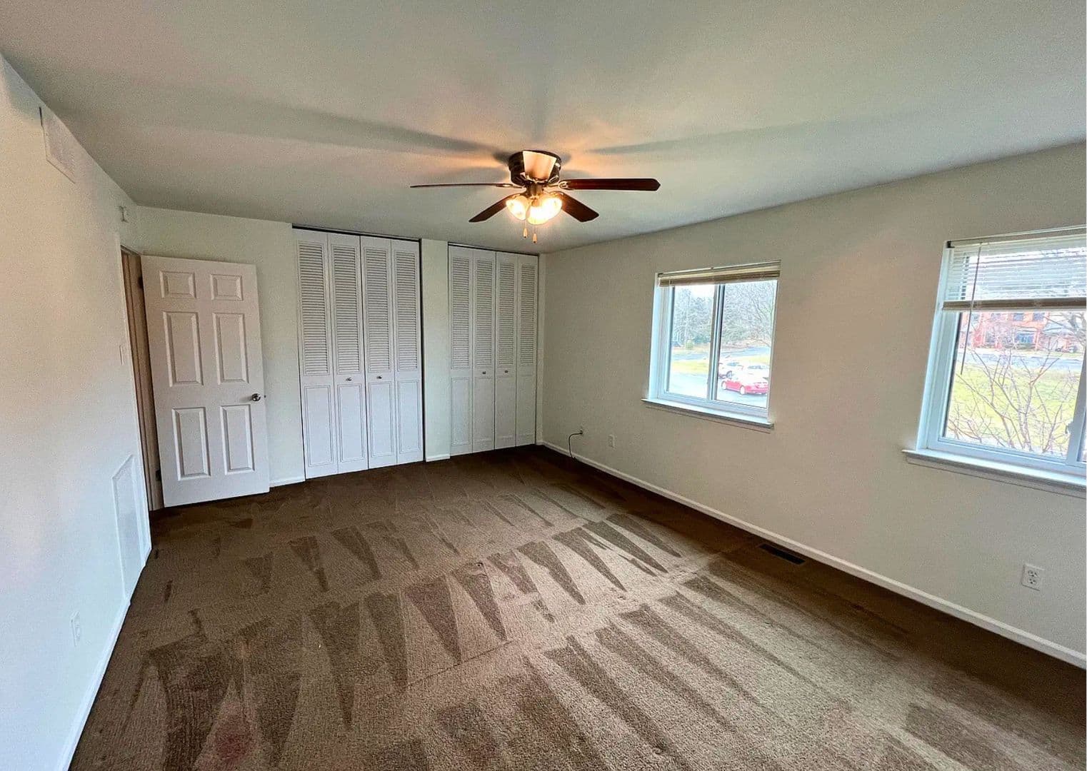 Exton Townhome: 102 Caernarvon Ct.
