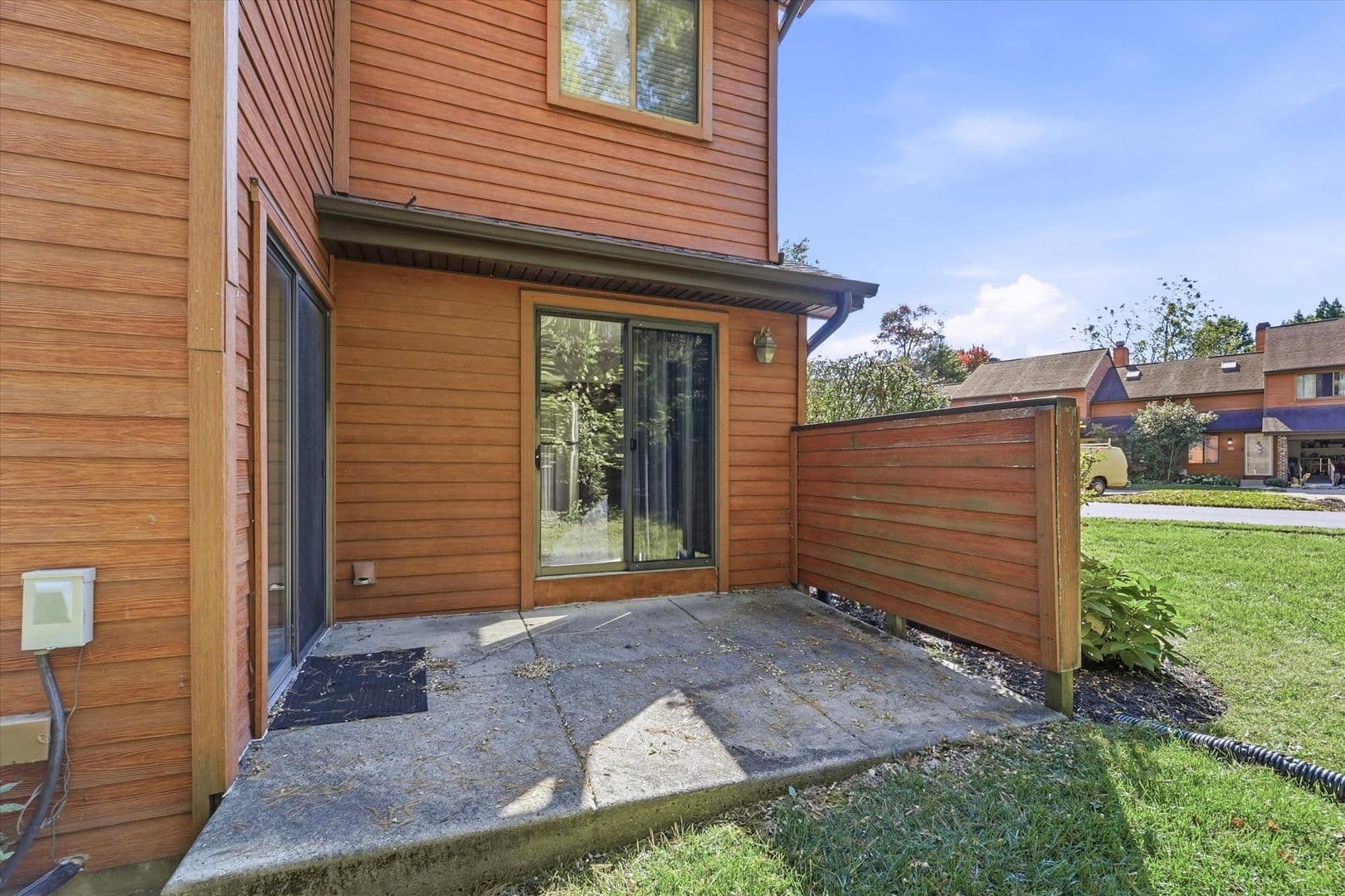 King of Prussia Townhome: 300 Winding Way