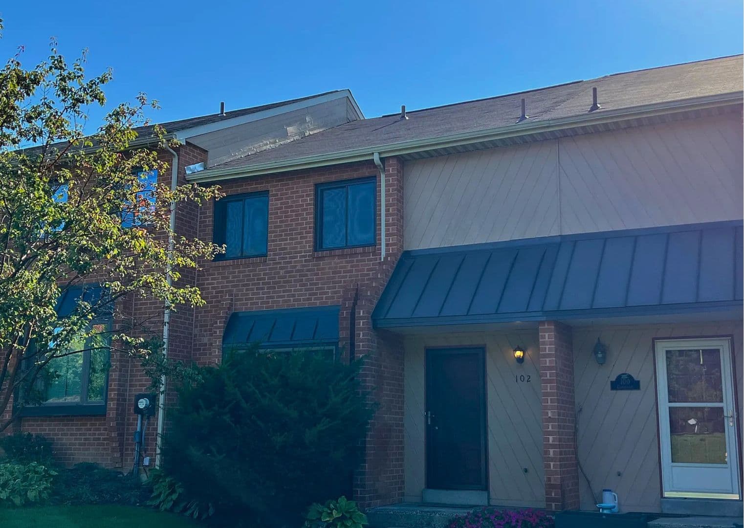 Exton Townhome: 102 Caernarvon Ct.