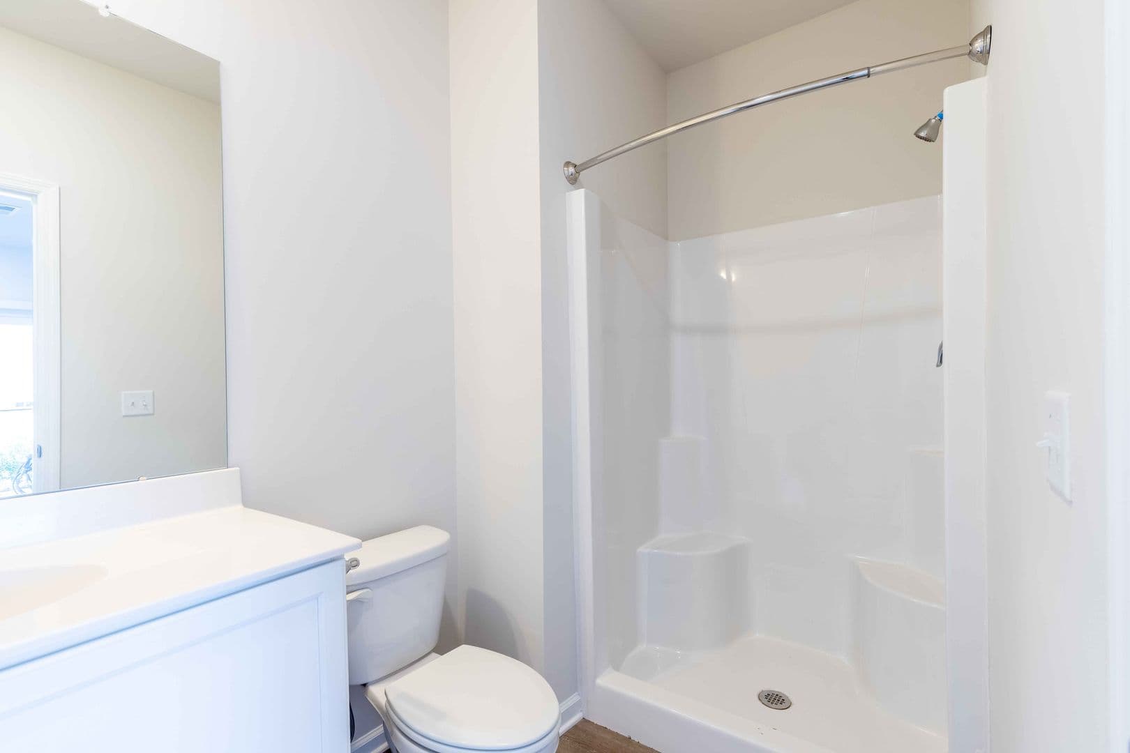 Parkesburg Apartment: 100 Wildflower Lane