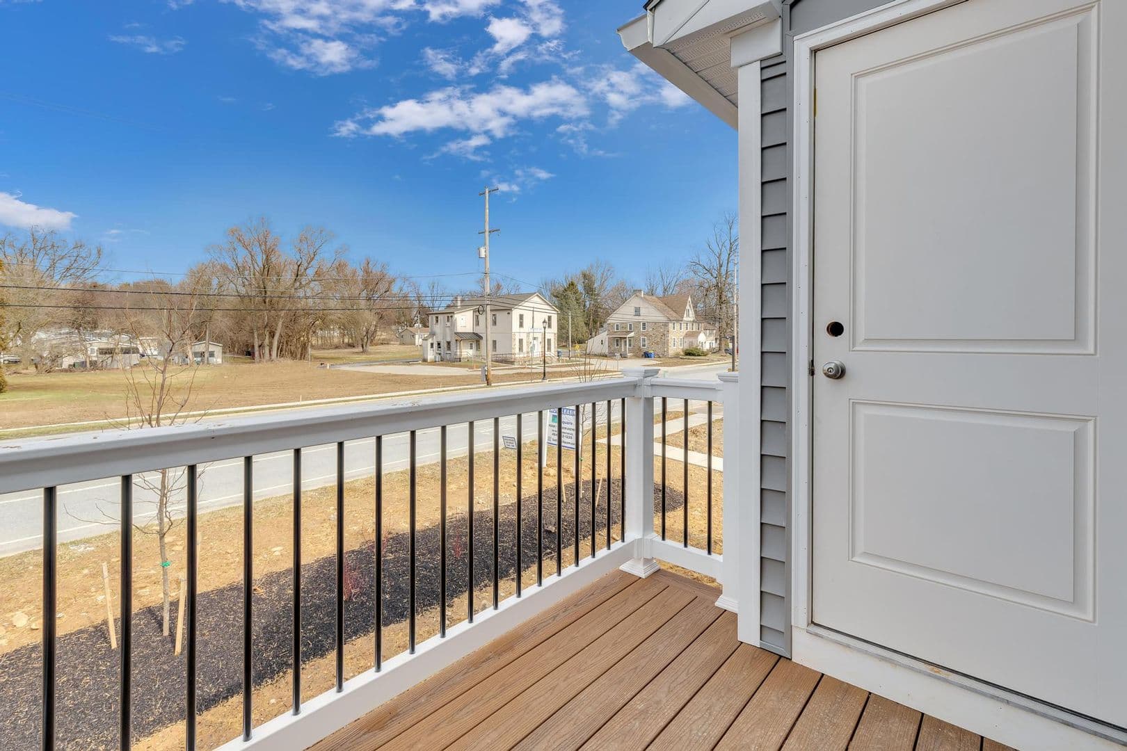 Parkesburg Apartment: 100 Wildflower Lane