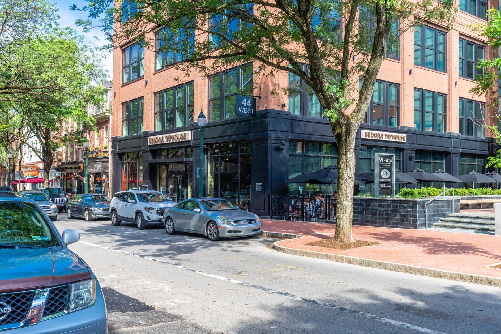 West Chester Apartment: 117 E Miner St