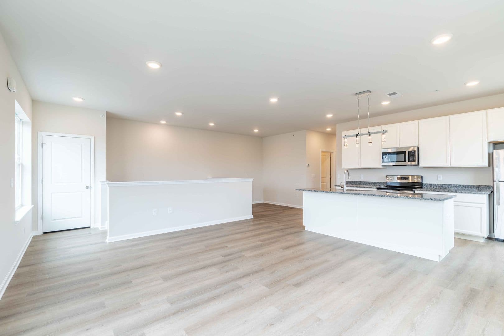 Parkesburg Apartment: 100 Wildflower Lane