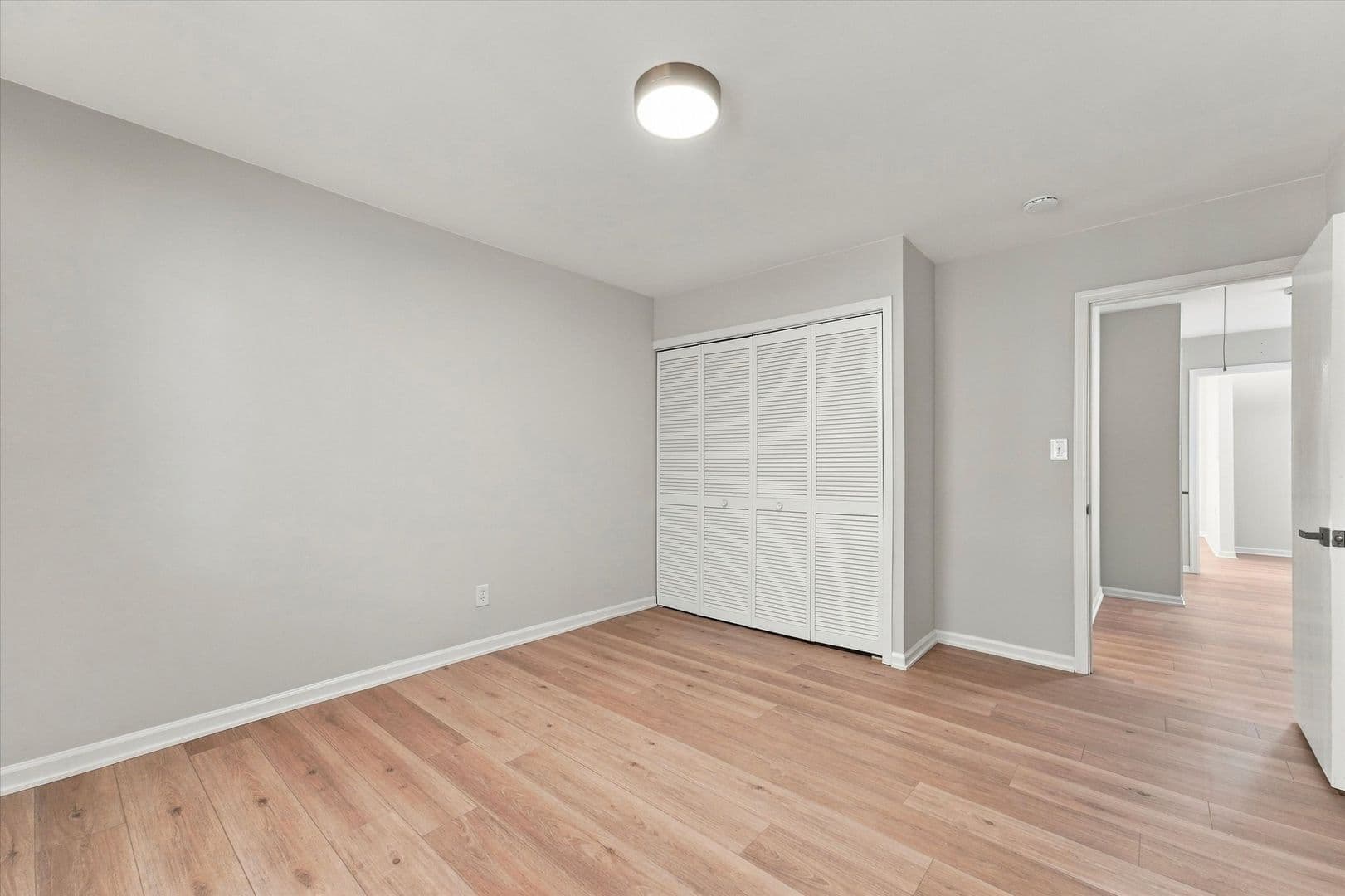 King of Prussia Townhome: 300 Winding Way