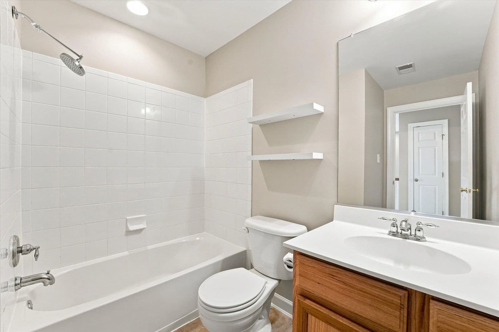 Pottstown House: 97 N Savanna Dr