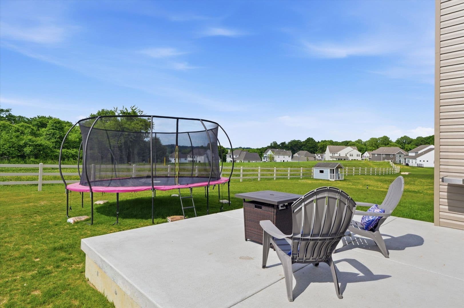 West Grove House: 103 Janine Way