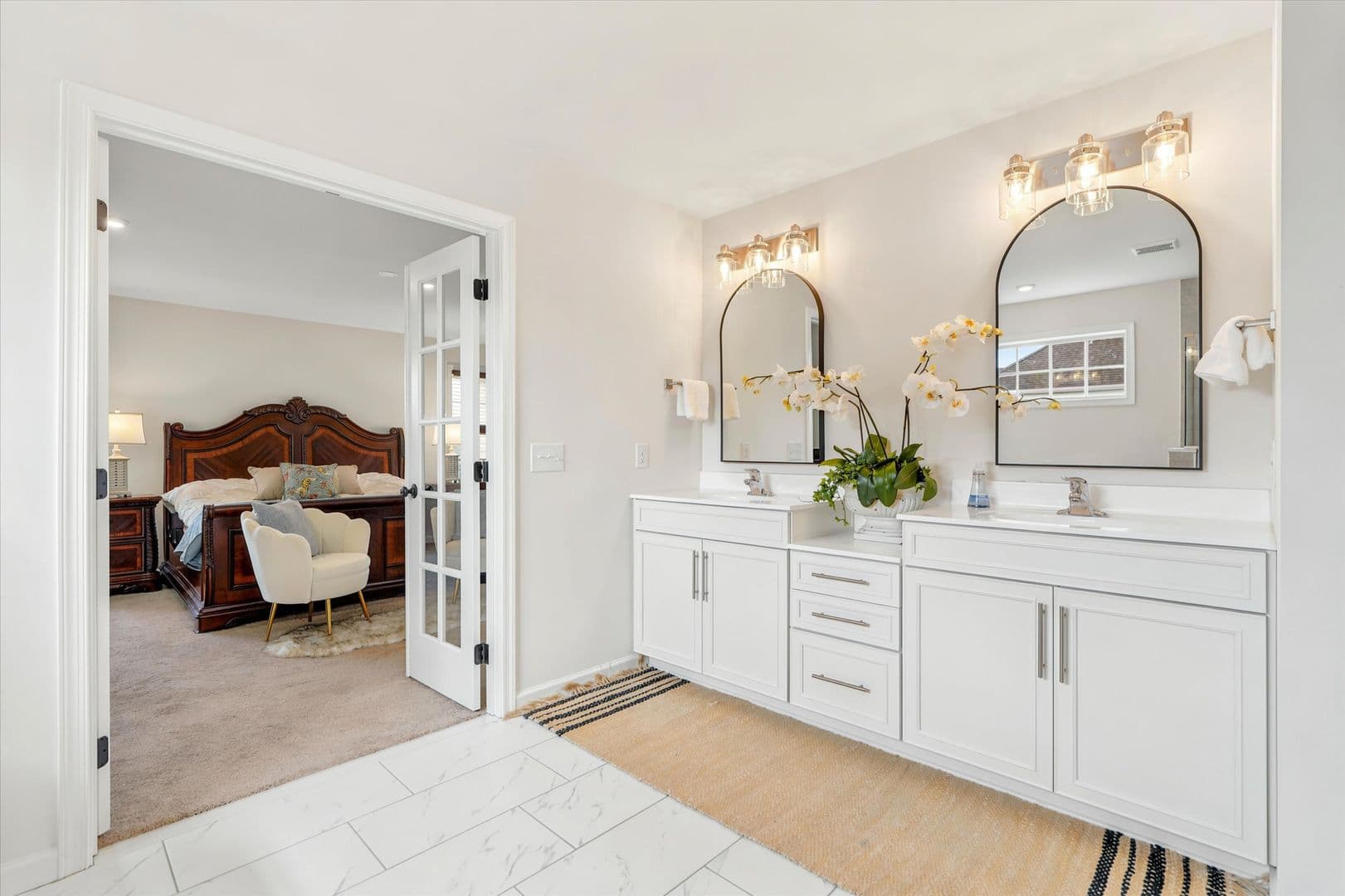 West Grove House: 103 Janine Way