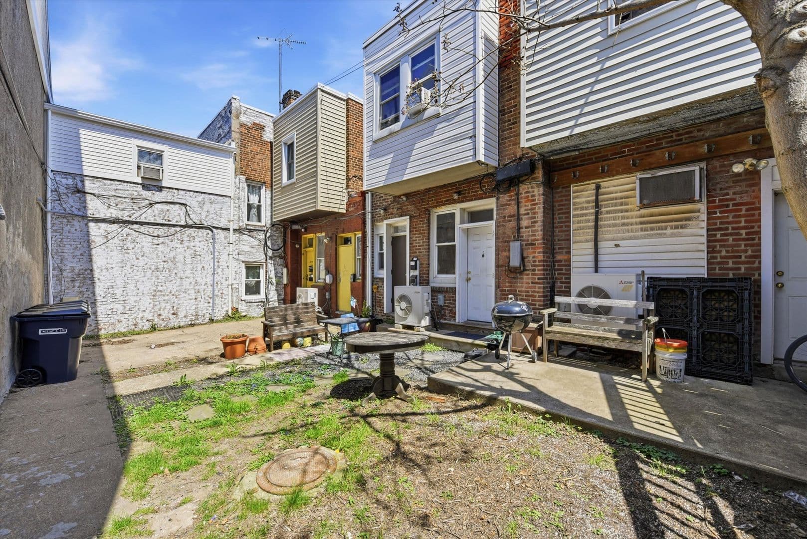Phoenixville Apartment: 4 Gay St