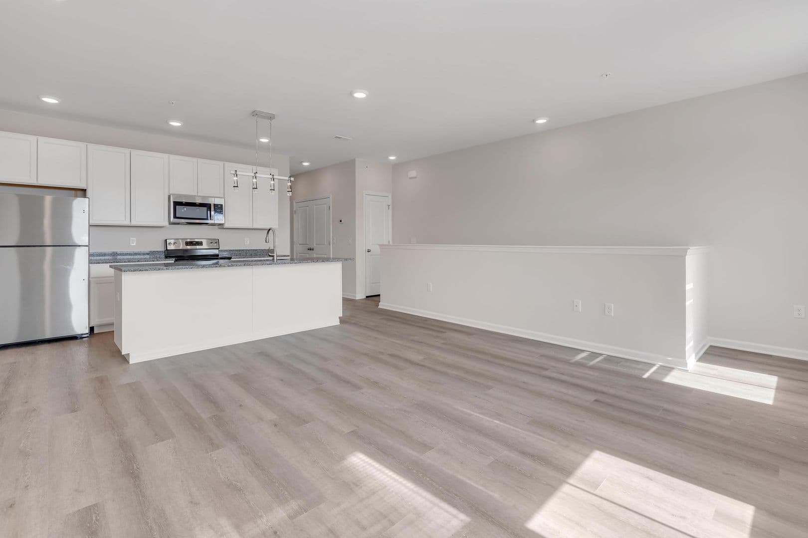 Parkesburg Apartment: 100 Wildflower Lane