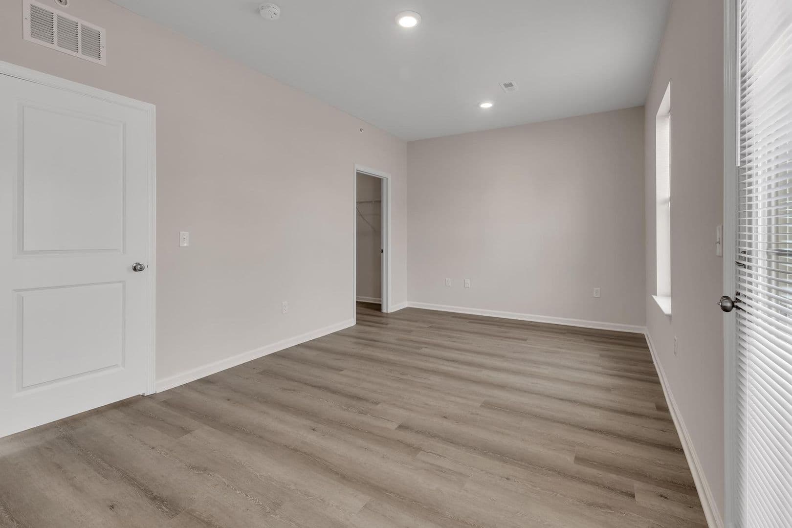 Parkesburg Apartment: 100 Wildflower Lane