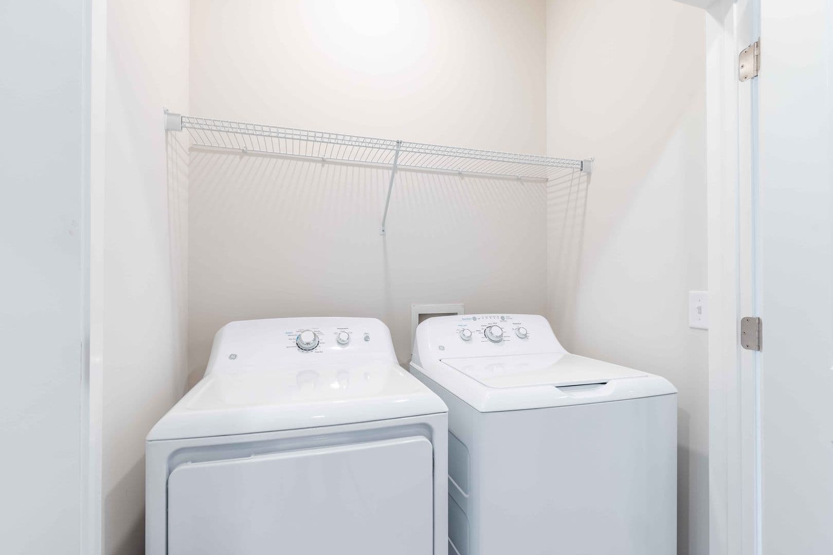 Parkesburg Apartment: 100 Wildflower Lane