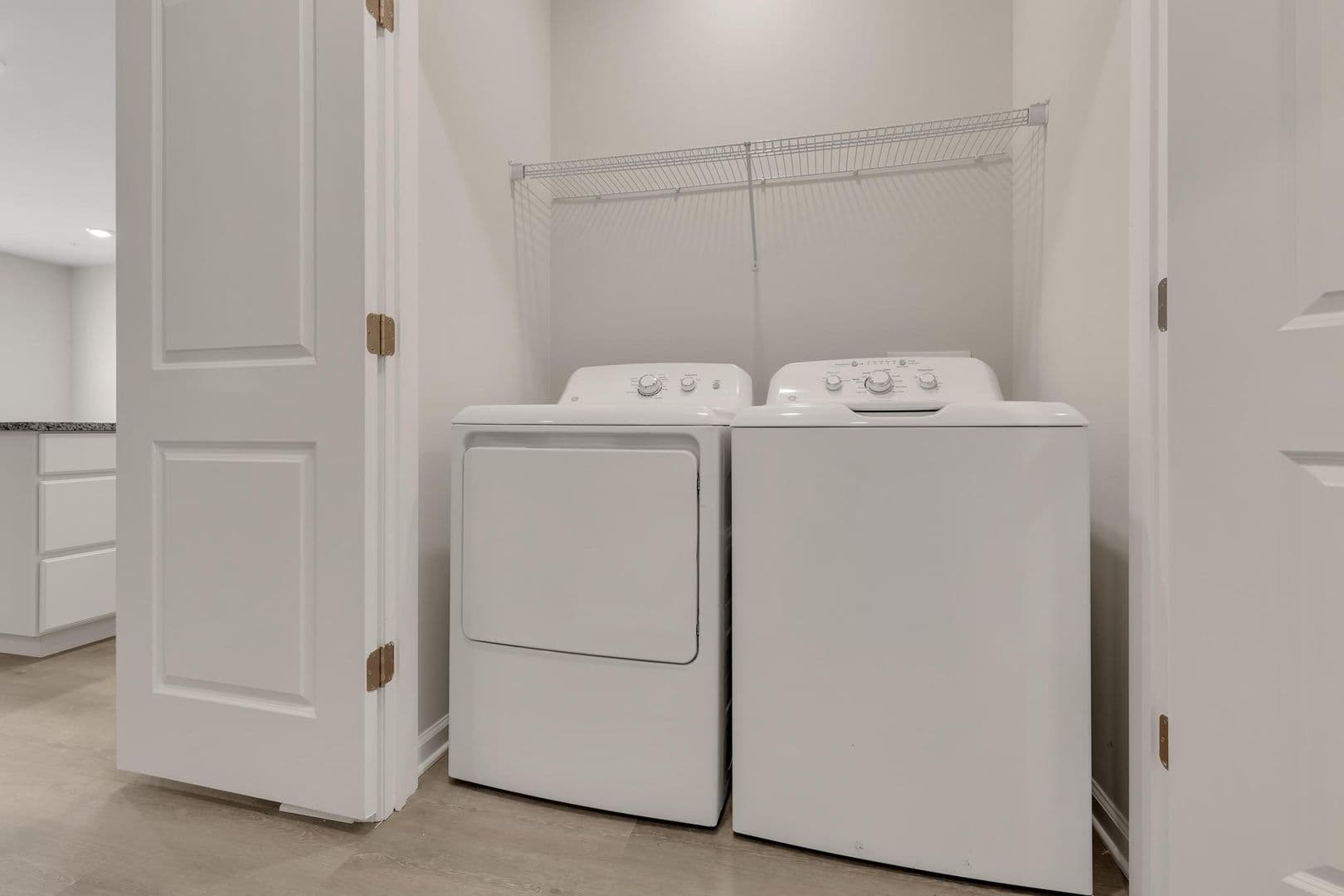 Parkesburg Apartment: 100 Wildflower Lane