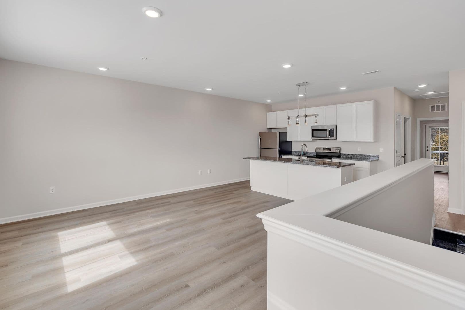Parkesburg Apartment: 100 Wildflower Lane