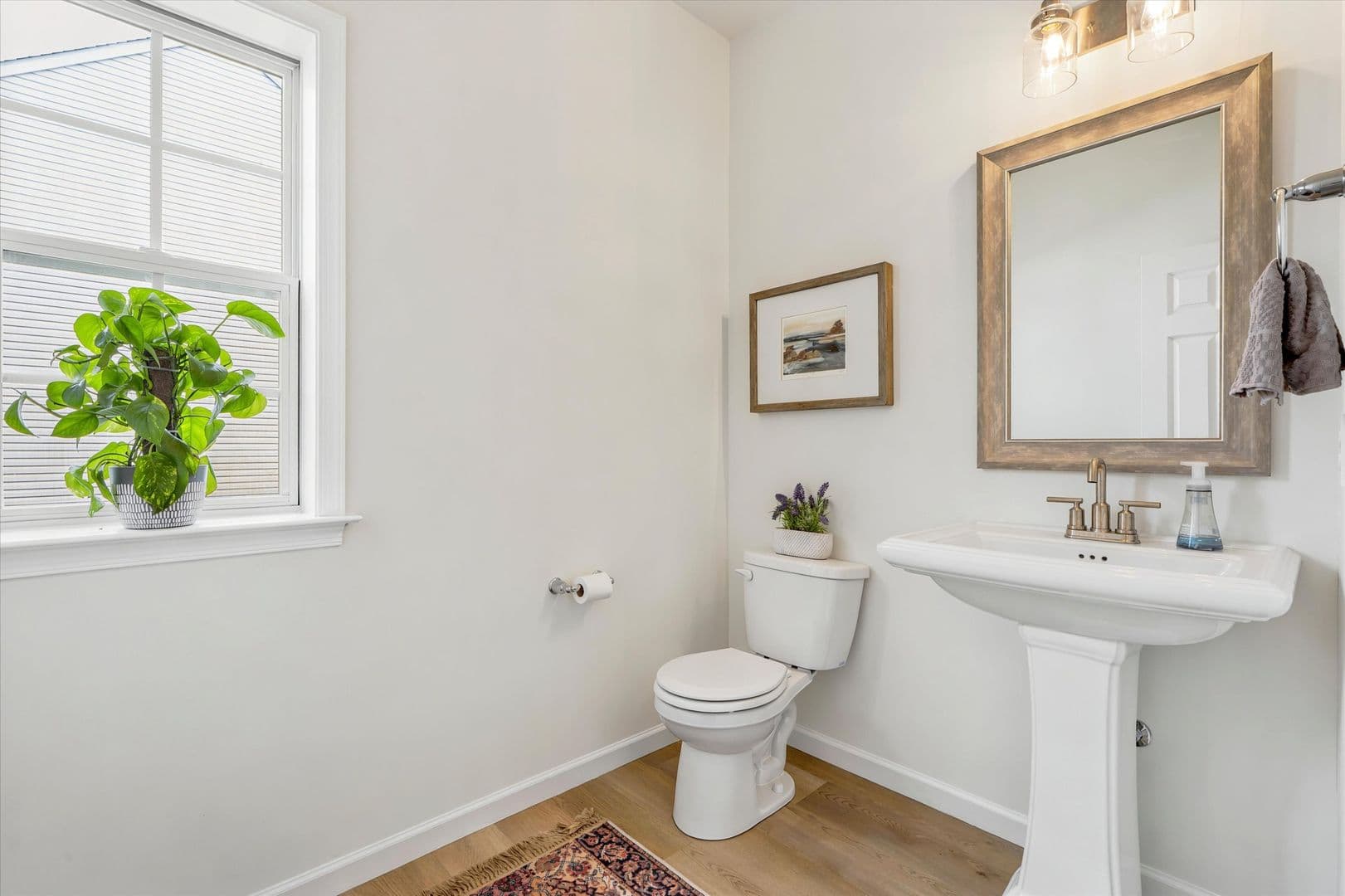 West Grove House: 103 Janine Way