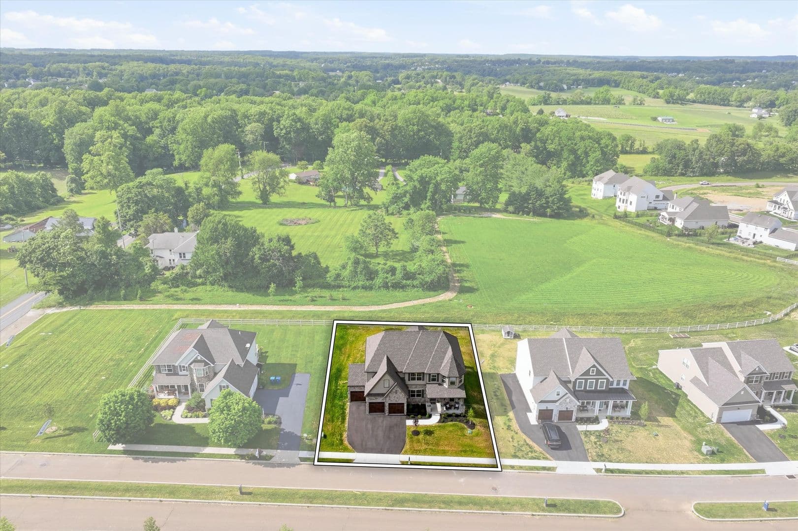 West Grove House: 103 Janine Way