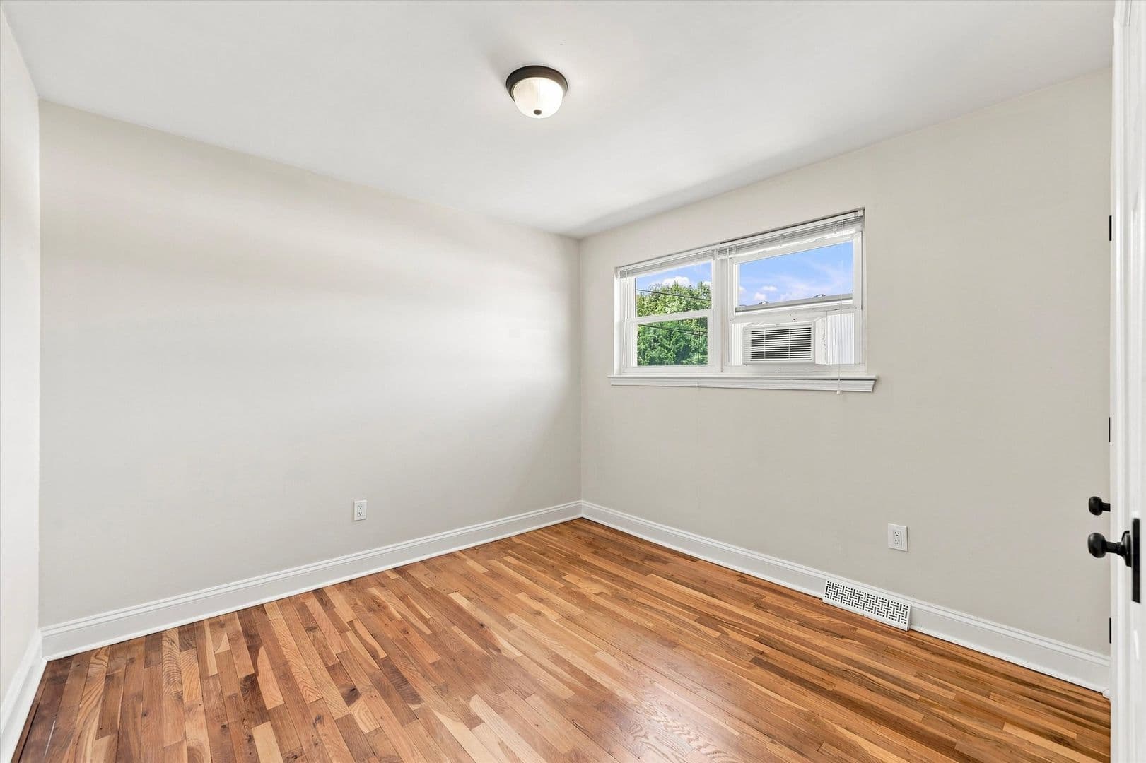 West Chester Townhome: 438 W. Chestnut Street