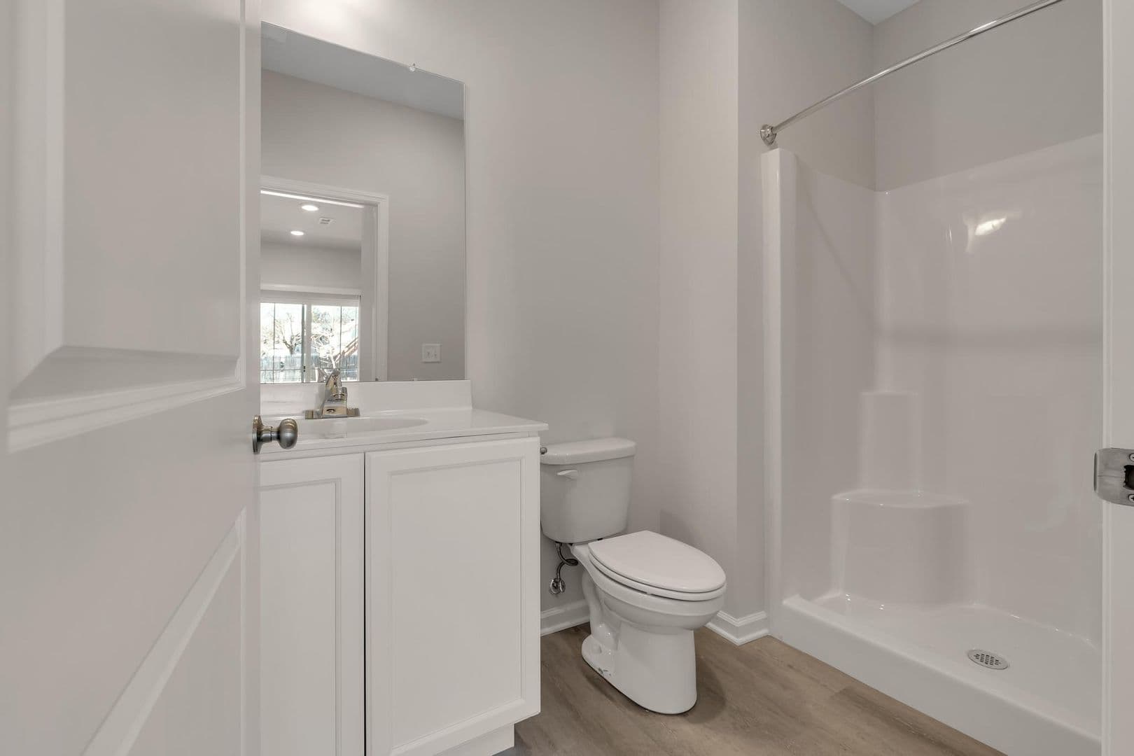 Parkesburg Apartment: 100 Wildflower Lane