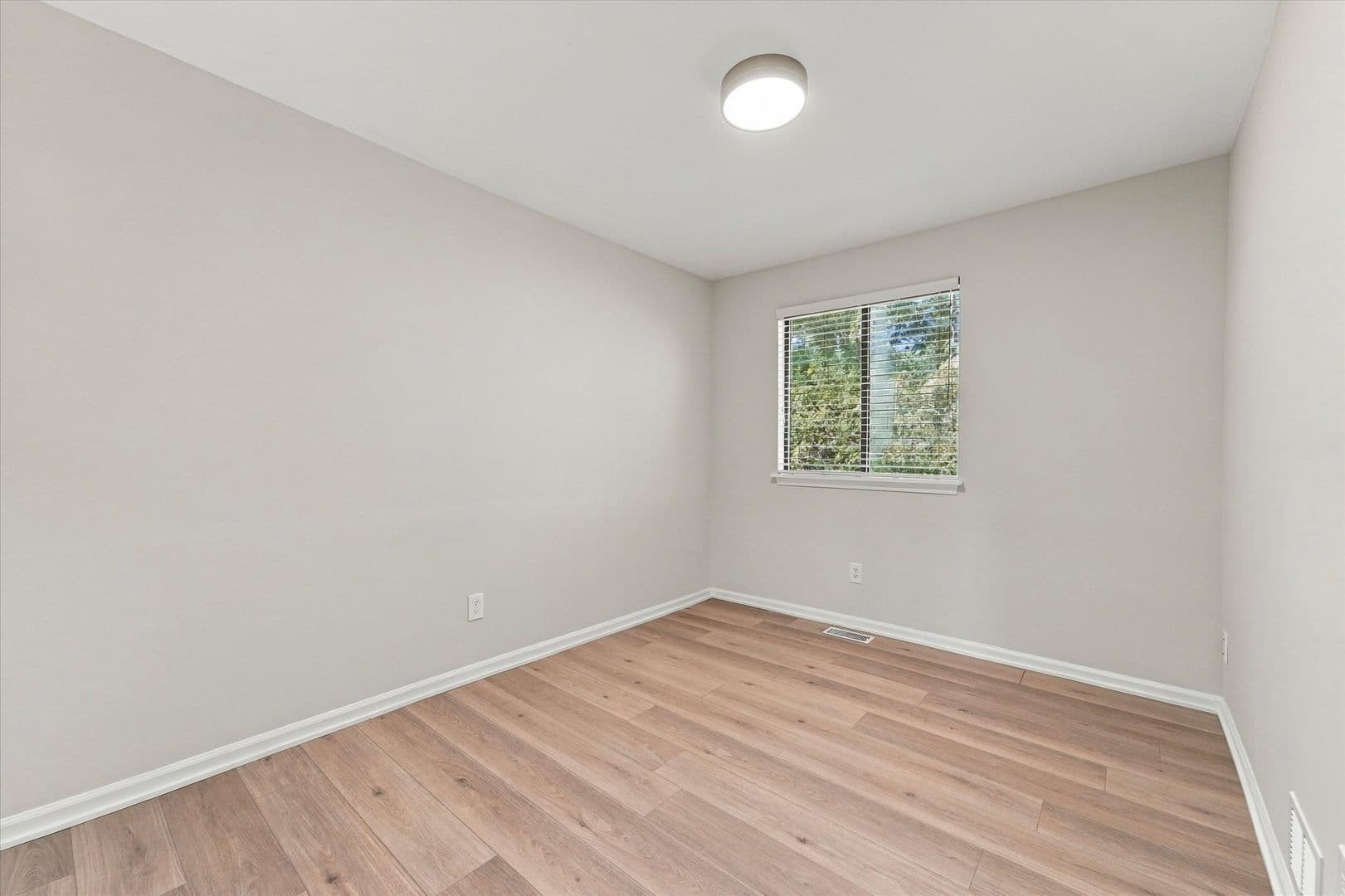 King of Prussia Townhome: 300 Winding Way
