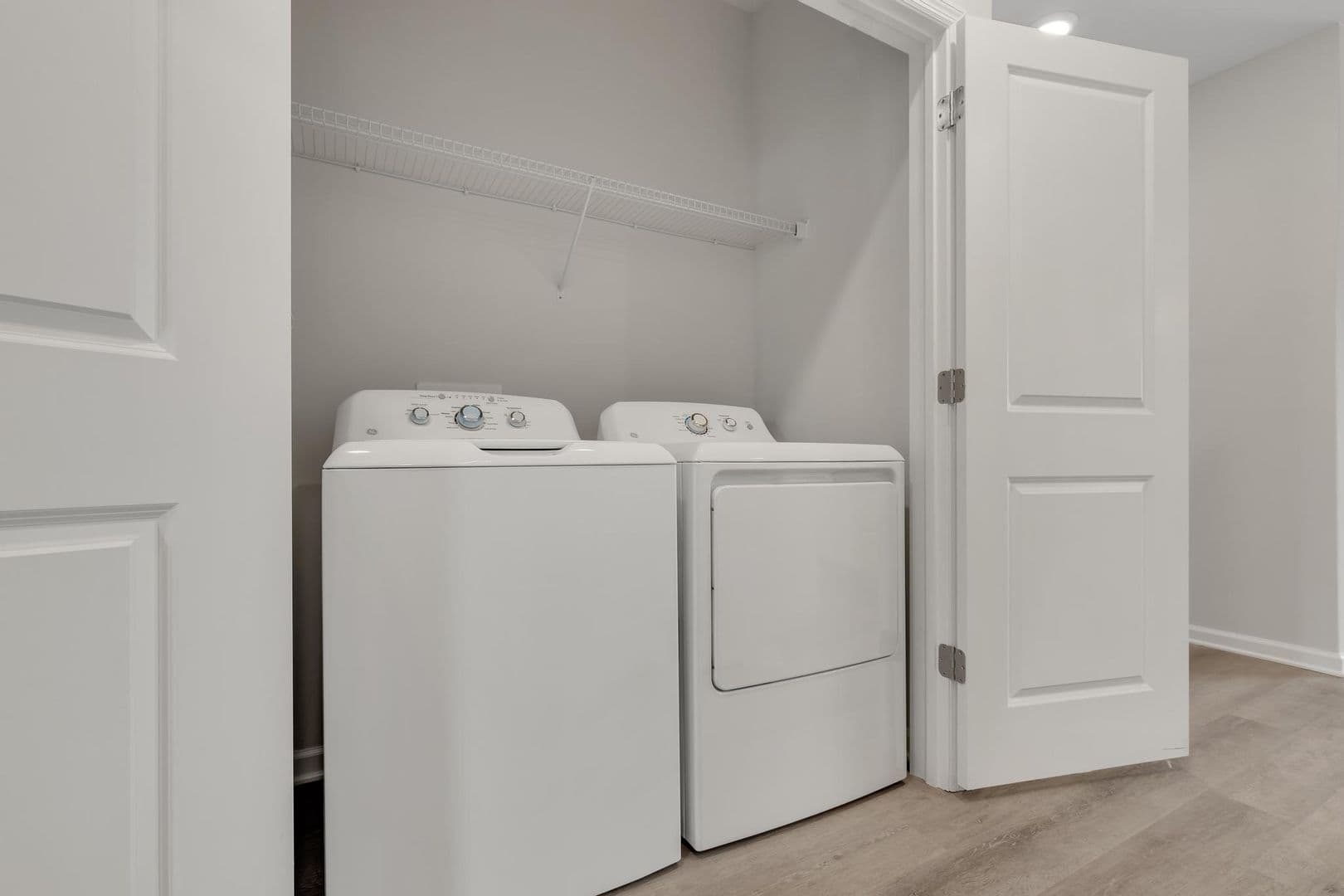 Parkesburg Apartment: 100 Wildflower Lane